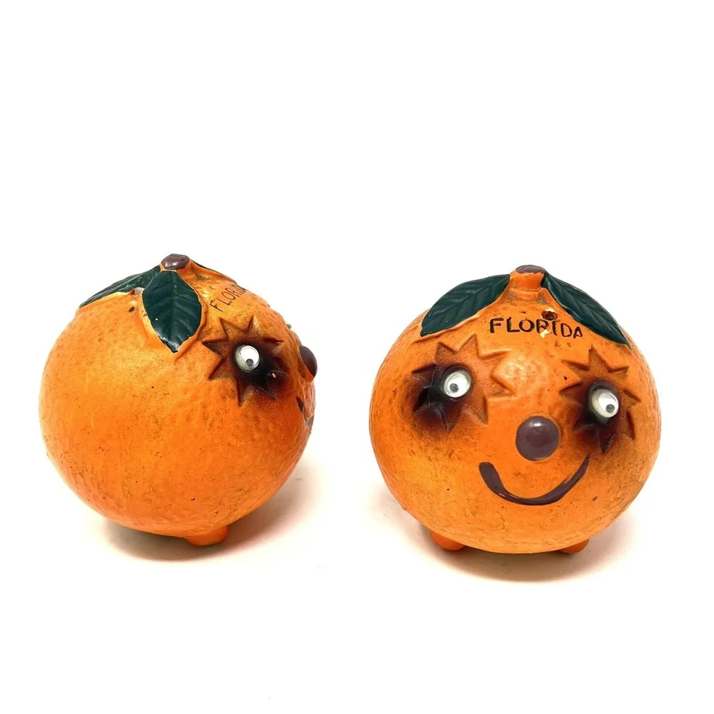 Vintage Anthropomorphic Chalkware Salt & Pepper‎ Shaker Set Florida Oranges